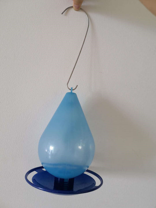 Elevate Your Outdoor Experience with Our Hanging Hook Bird Feeder
