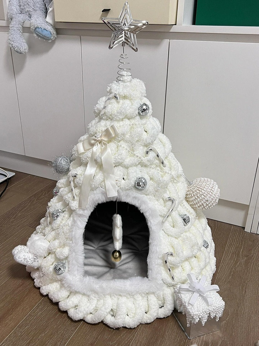 Christmas Tree Cat Nest