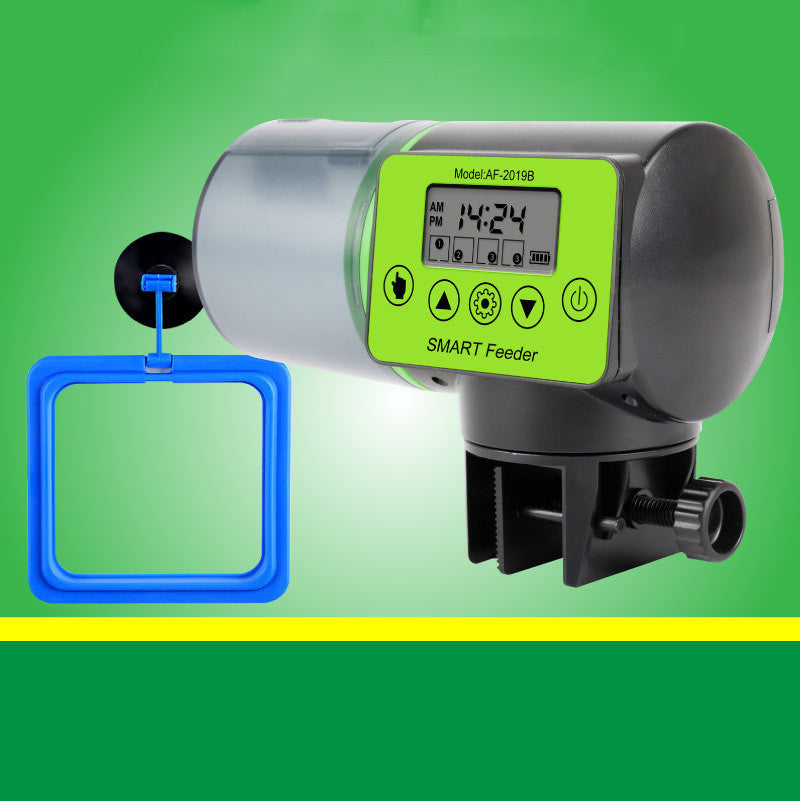 Large capacity fish feeder