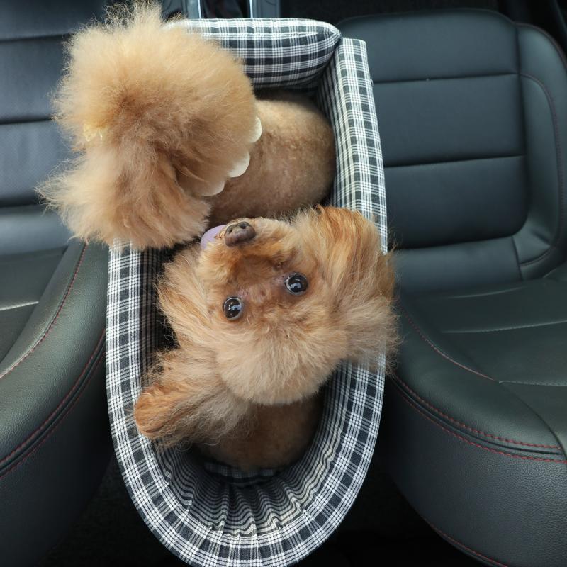 Portable Pet Safe Car Carriers
